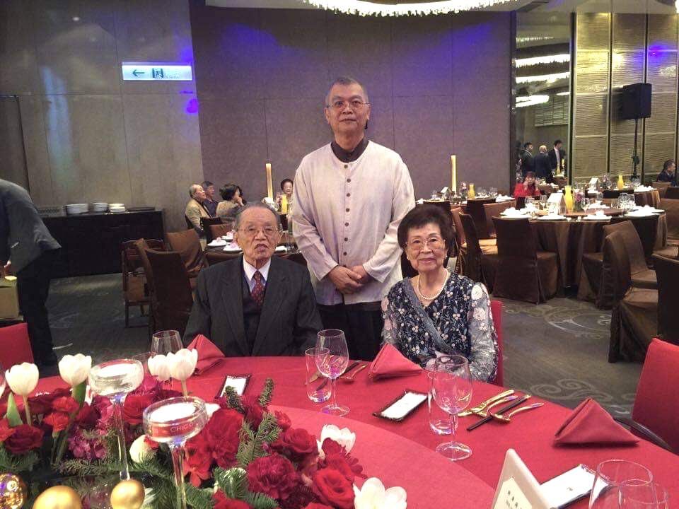 大約十年前,我和江麗玉老師、許榮洲師丈合照。